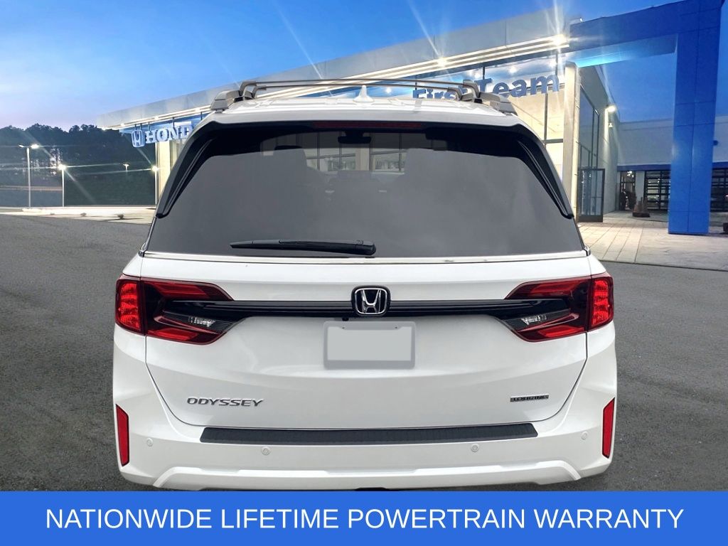 2026 Honda Odyssey Touring photo 3