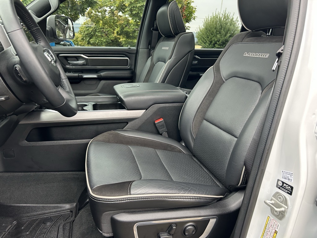 2024 Ram 1500 Laramie photo 24