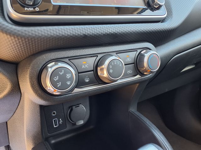 2024 Nissan Kicks S photo 26