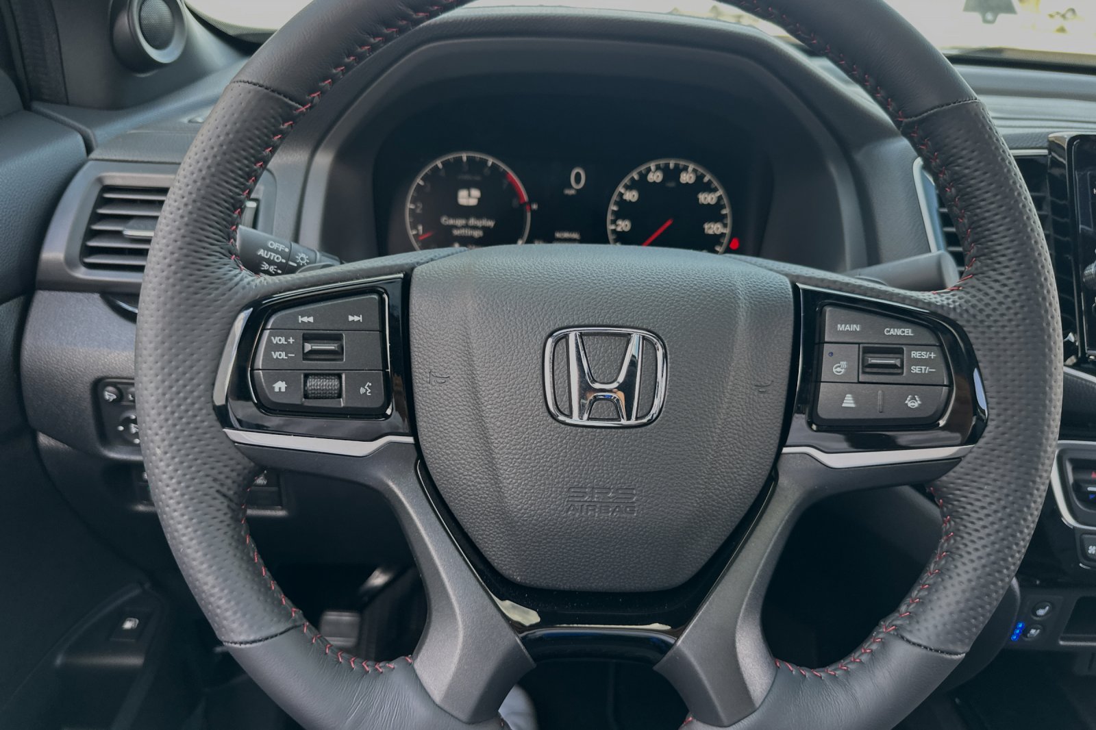 2025 Honda Ridgeline Black Edition photo 23