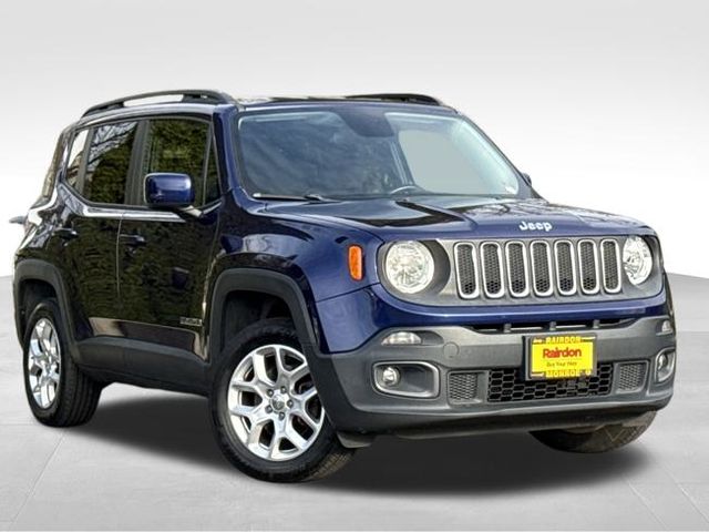 2016 Jeep Renegade Latitude's photo