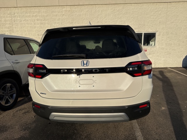 2025 Honda Pilot EX-L photo 5