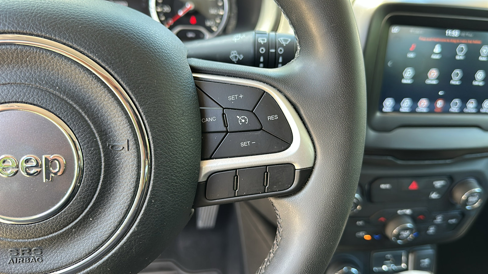 2021 Jeep Renegade Latitude photo 14