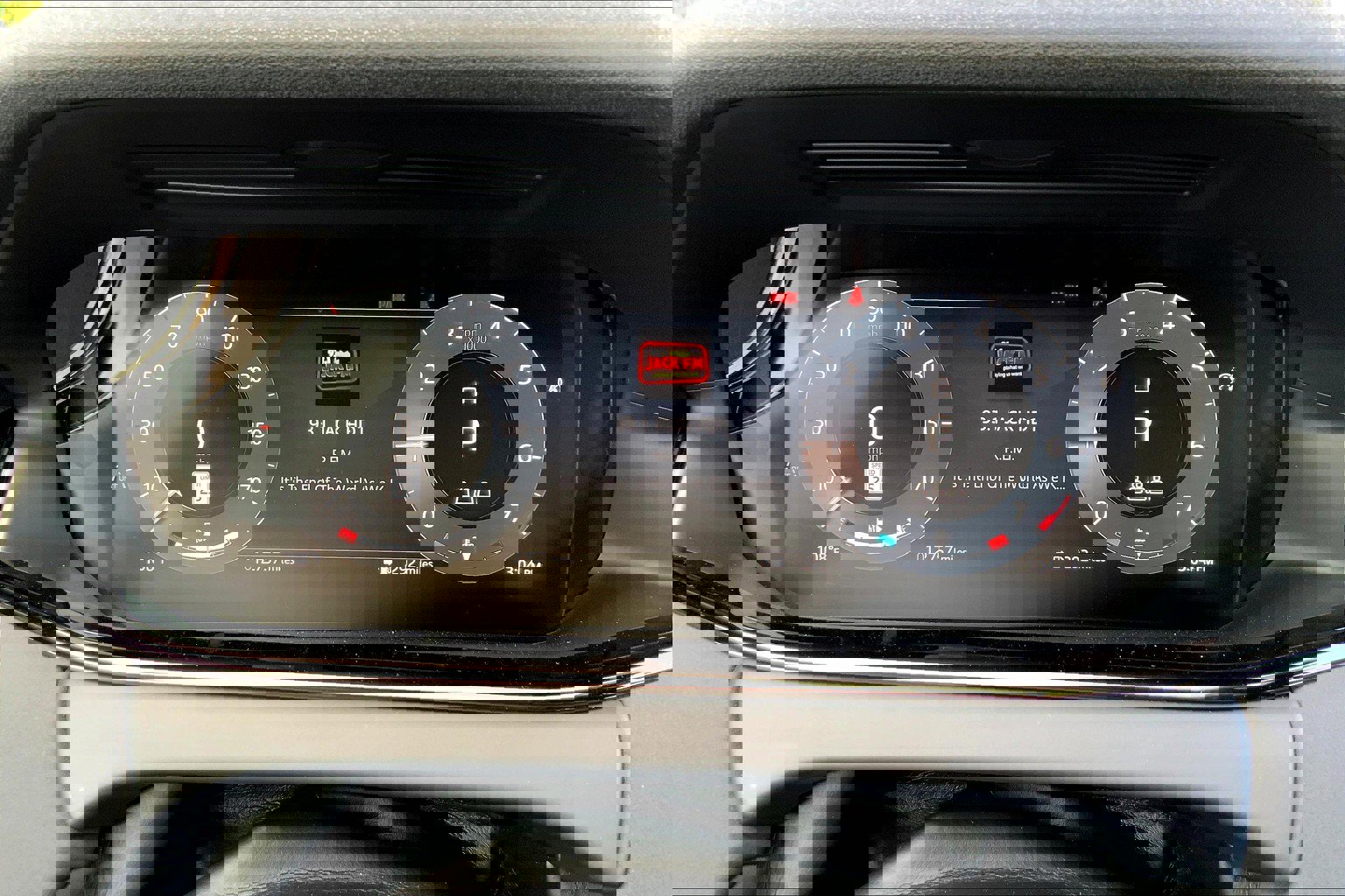 2024 Land Rover Range Rover Evoque Dynamic SE photo 22