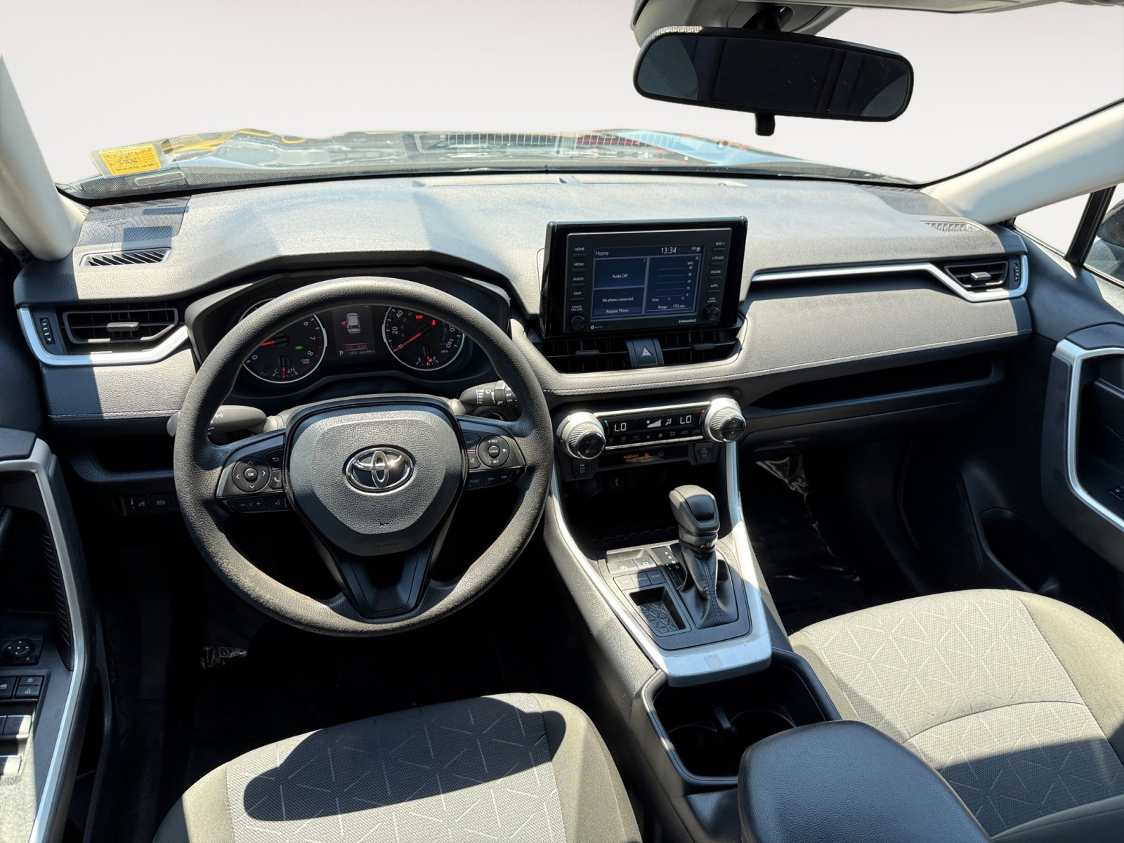 2022 Toyota RAV4 XLE photo 14