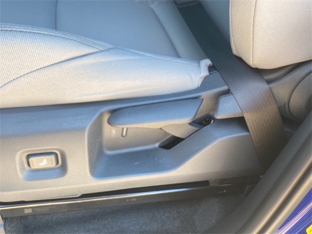 2025 Toyota Tacoma SR5 Double Cab photo 17