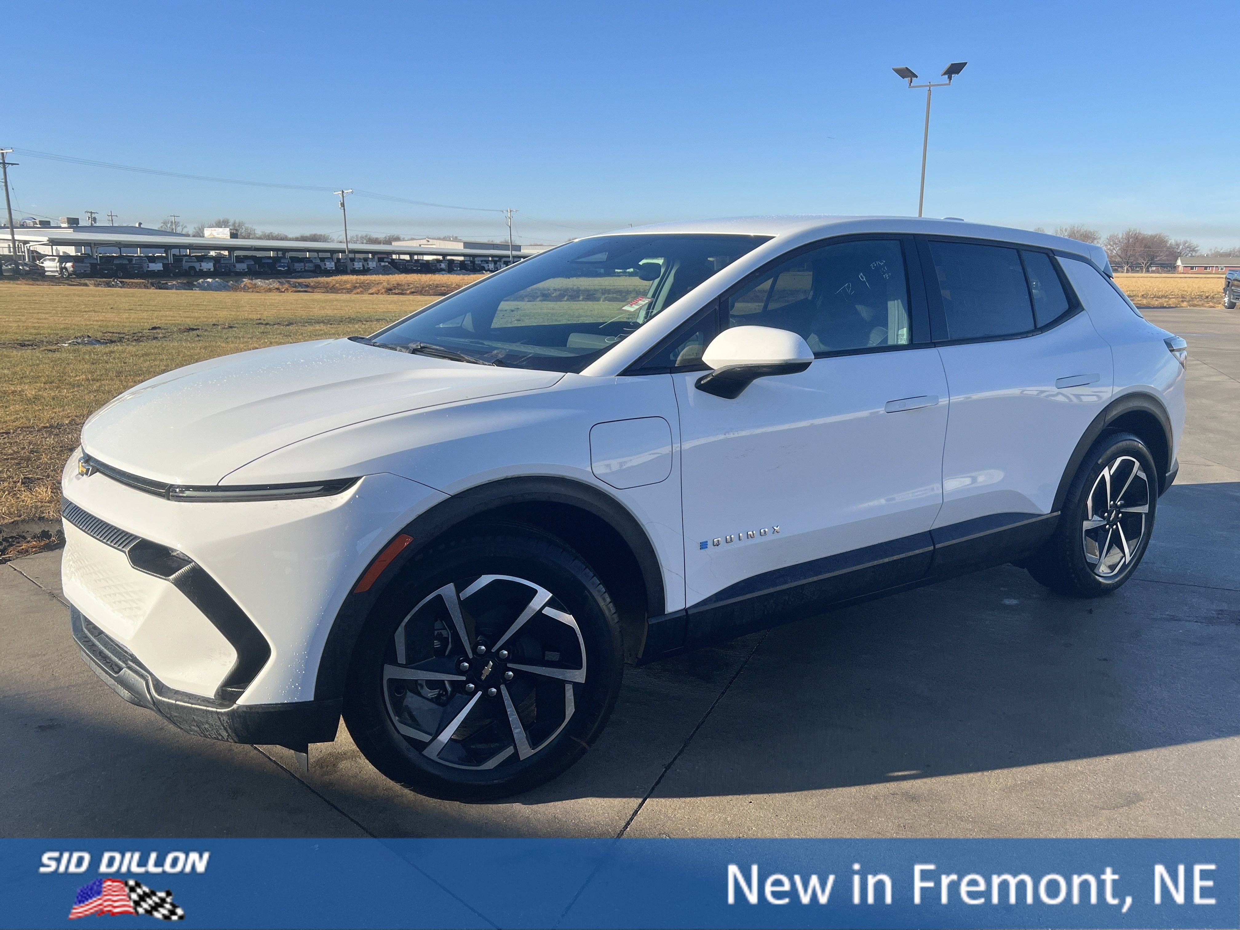 2026 Chevrolet Equinox EV 1LT's photo