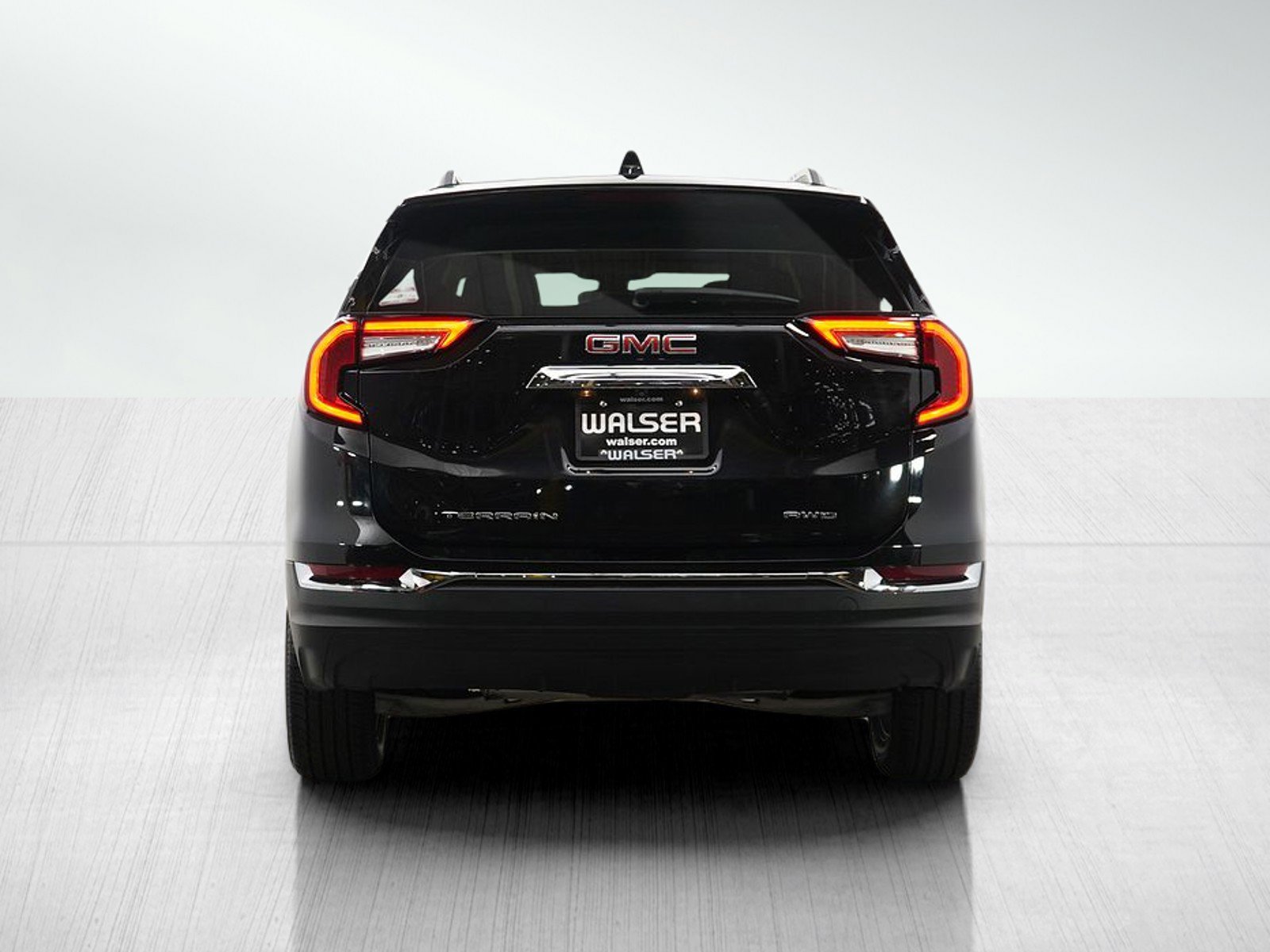 2024 Gmc Terrain SLT photo 2