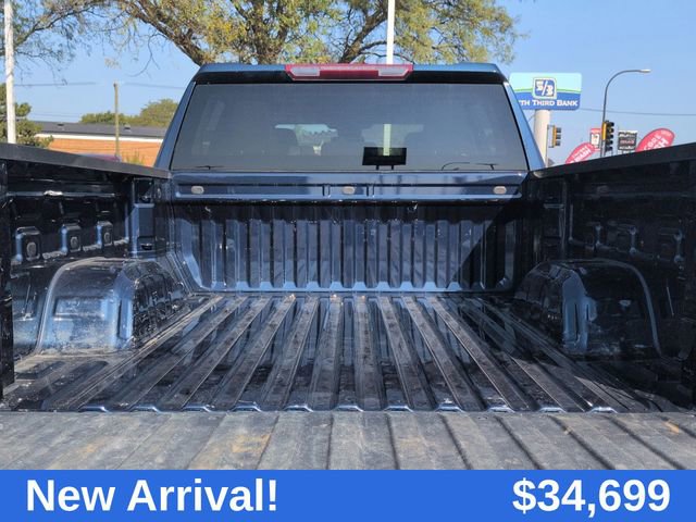 2022 Chevrolet Silverado 1500 LT photo 7