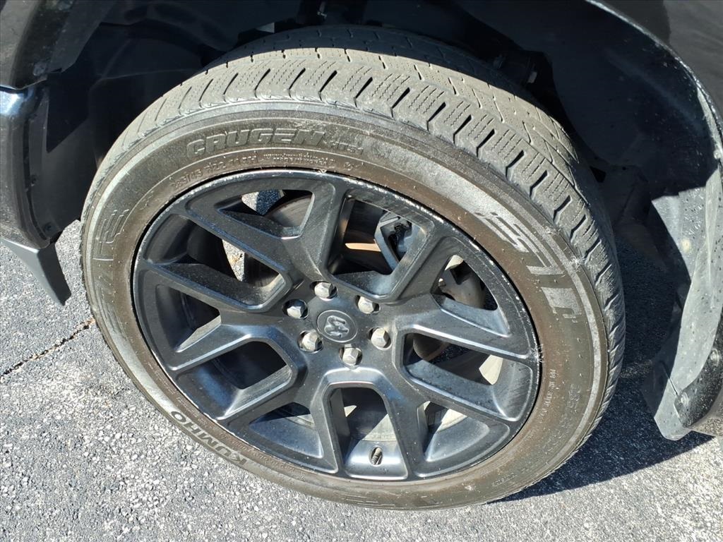 2022 Ram 1500 Laramie photo 2