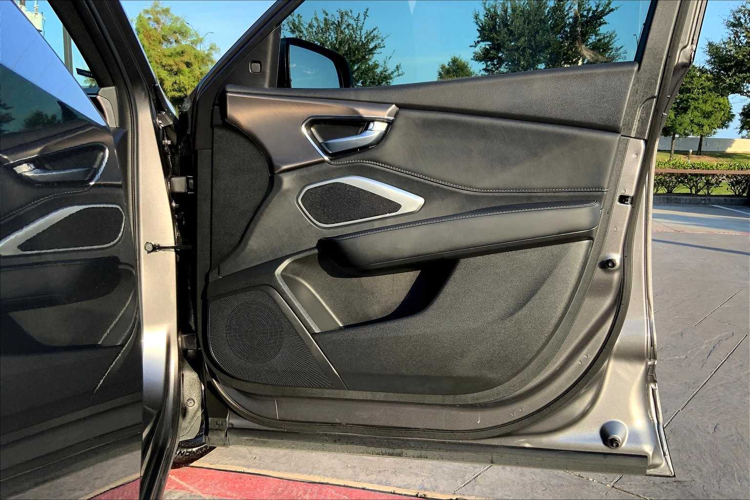 2025 Acura RDX photo 21