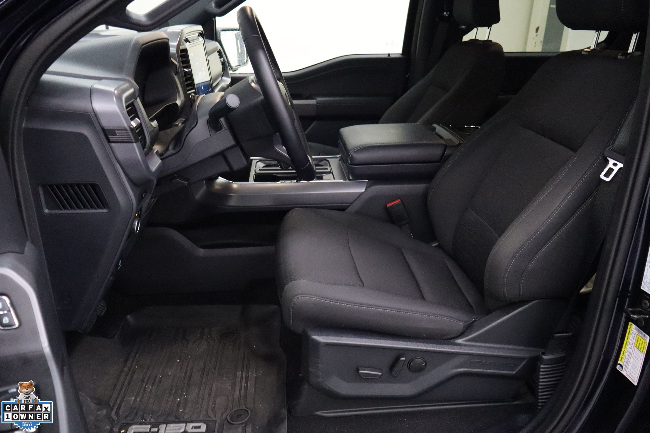2025 Ford F-150 XLT photo 10