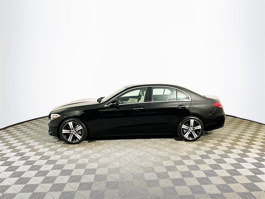 2025 Mercedes Benz C 300 4MATIC photo 3