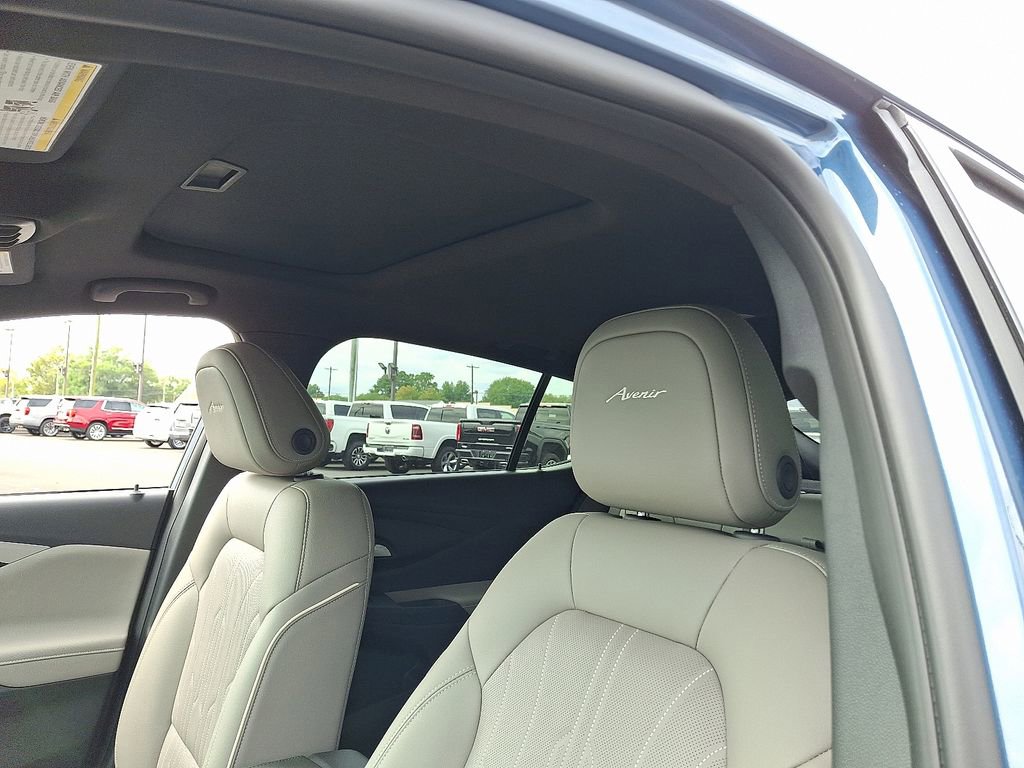 2025 Buick Envista Avenir photo 13