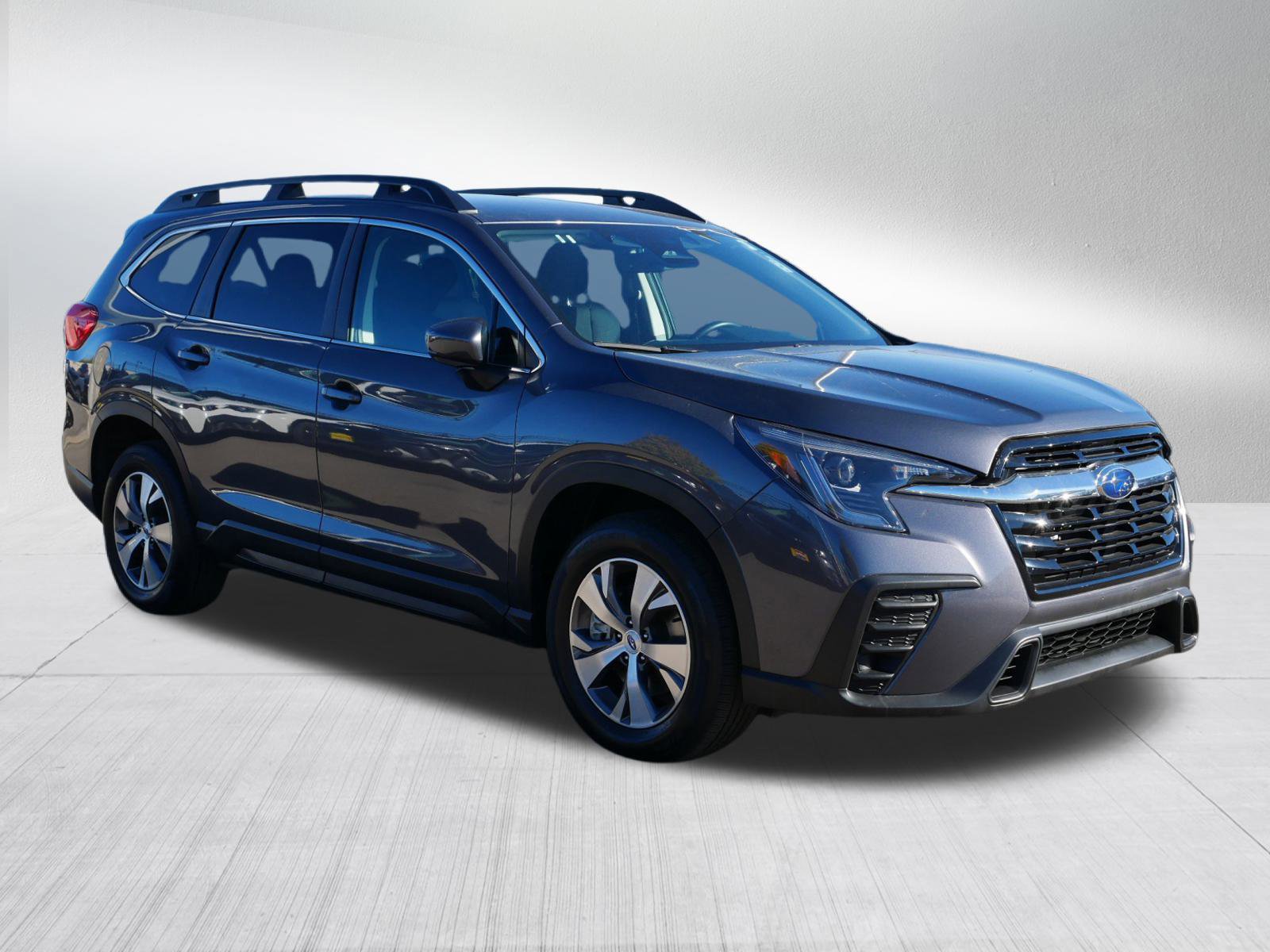 2024 Subaru Ascent Premium's photo
