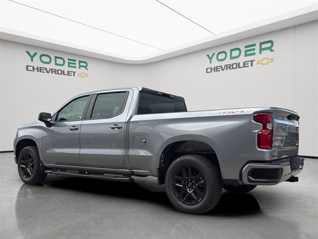 2025 Chevrolet Silverado 1500 RST photo 5