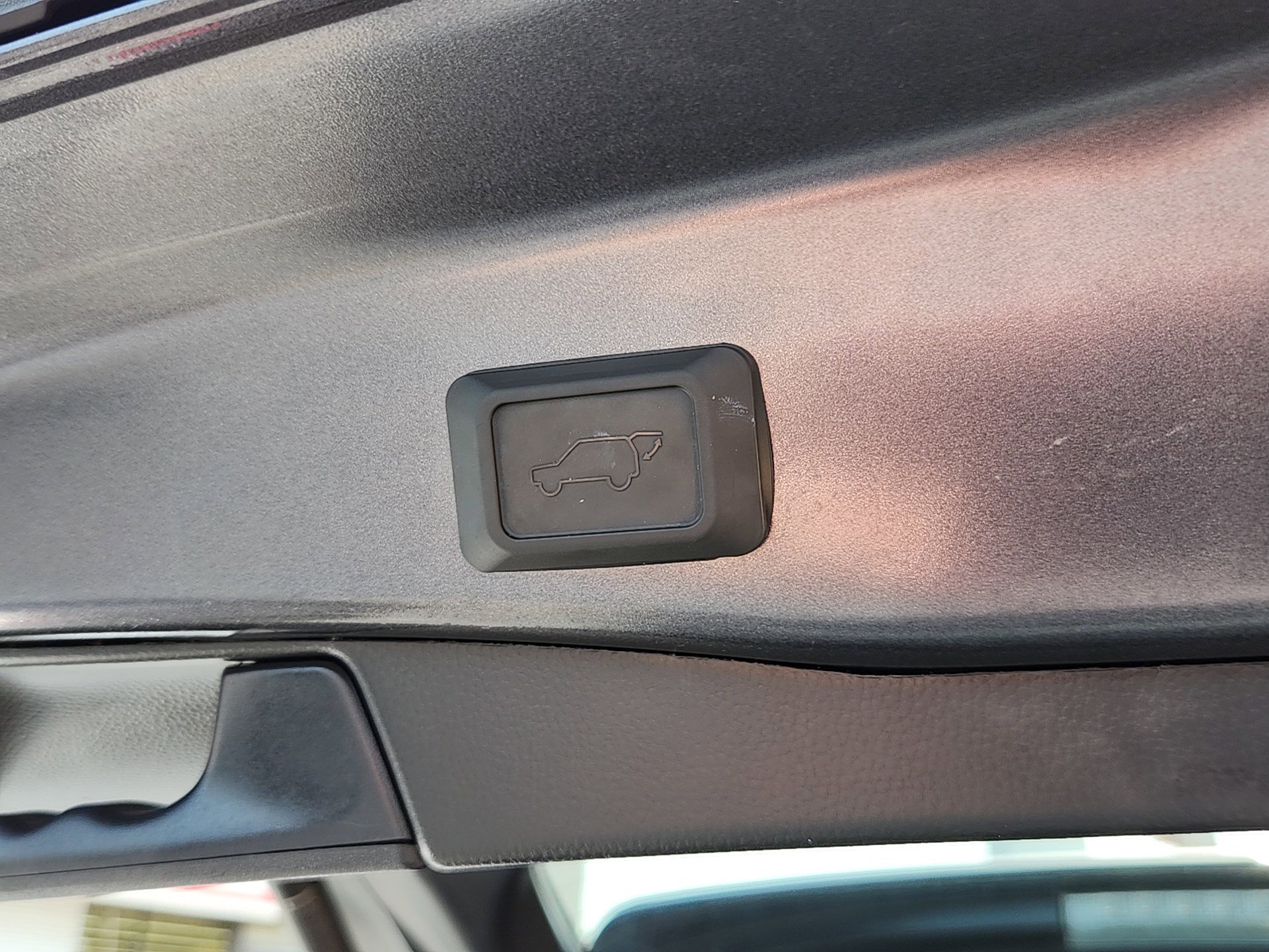 2024 Toyota RAV4 XLE photo 26