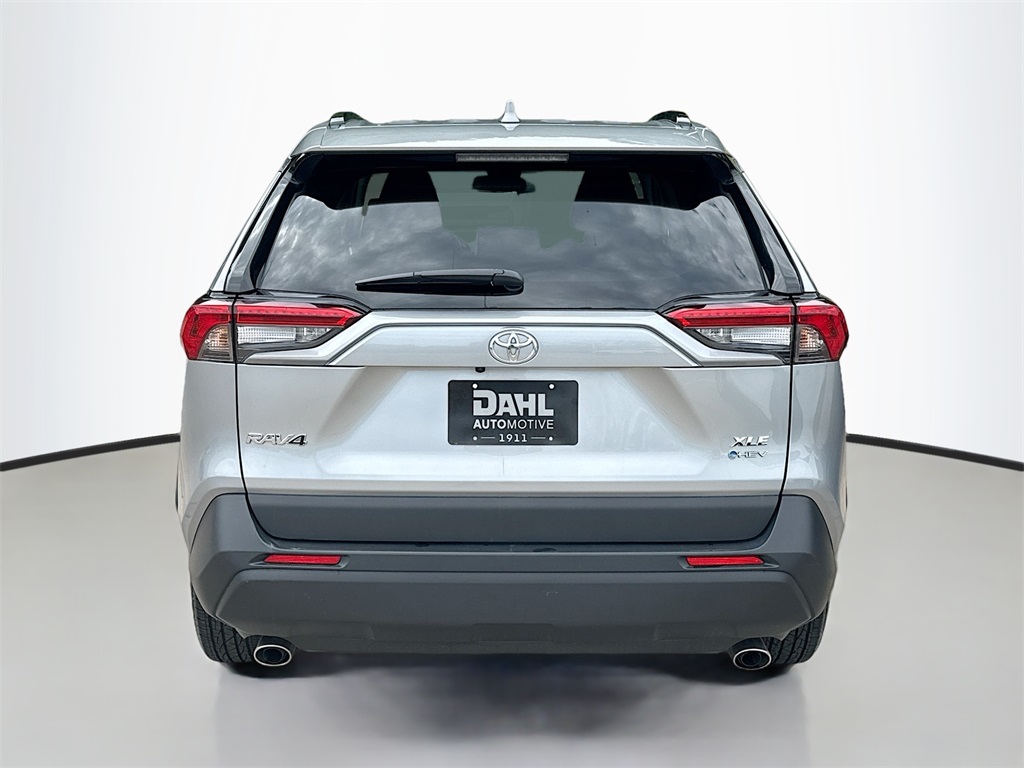 2025 Toyota RAV4 Hybrid XLE photo 10