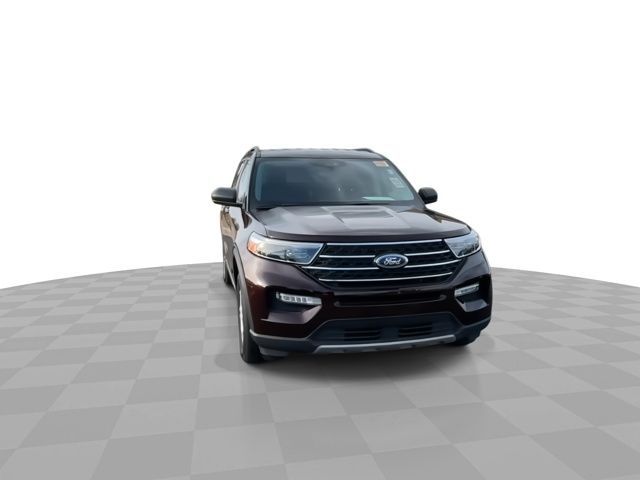 2023 Ford Explorer XLT photo 3