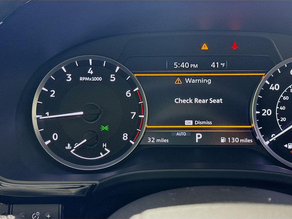 2025 Infiniti QX60 Pure photo 14