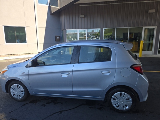 2022 Mitsubishi Mirage ES photo 7