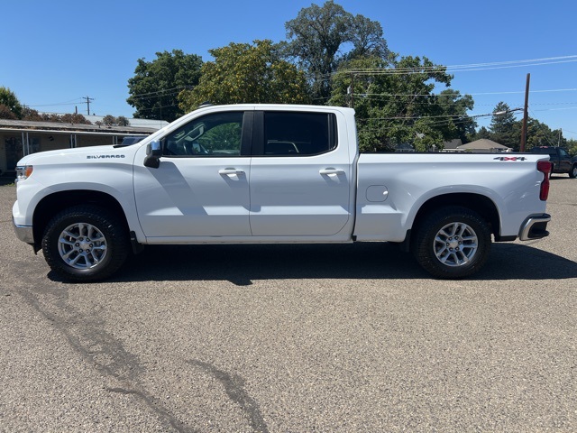 2022 Chevrolet Silverado 1500 LT photo 4