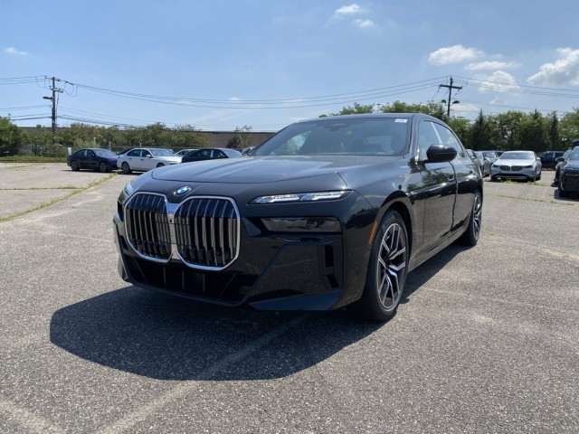 2025 BMW 7 Series 740i xDrive