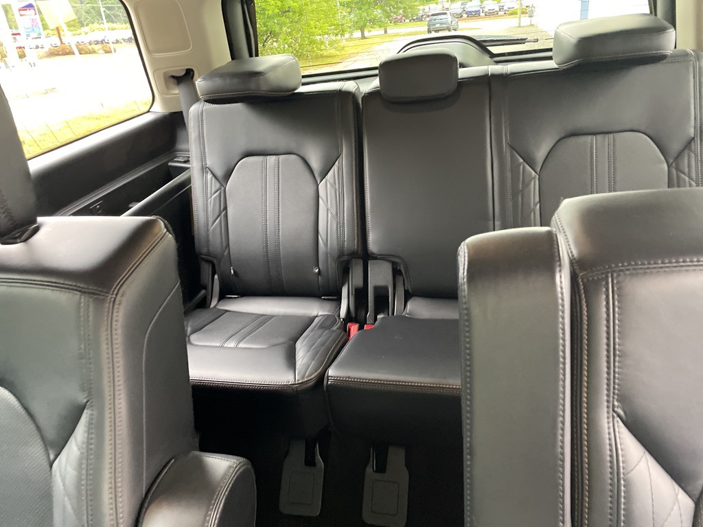 2020 Ford Expedition Platinum photo 8