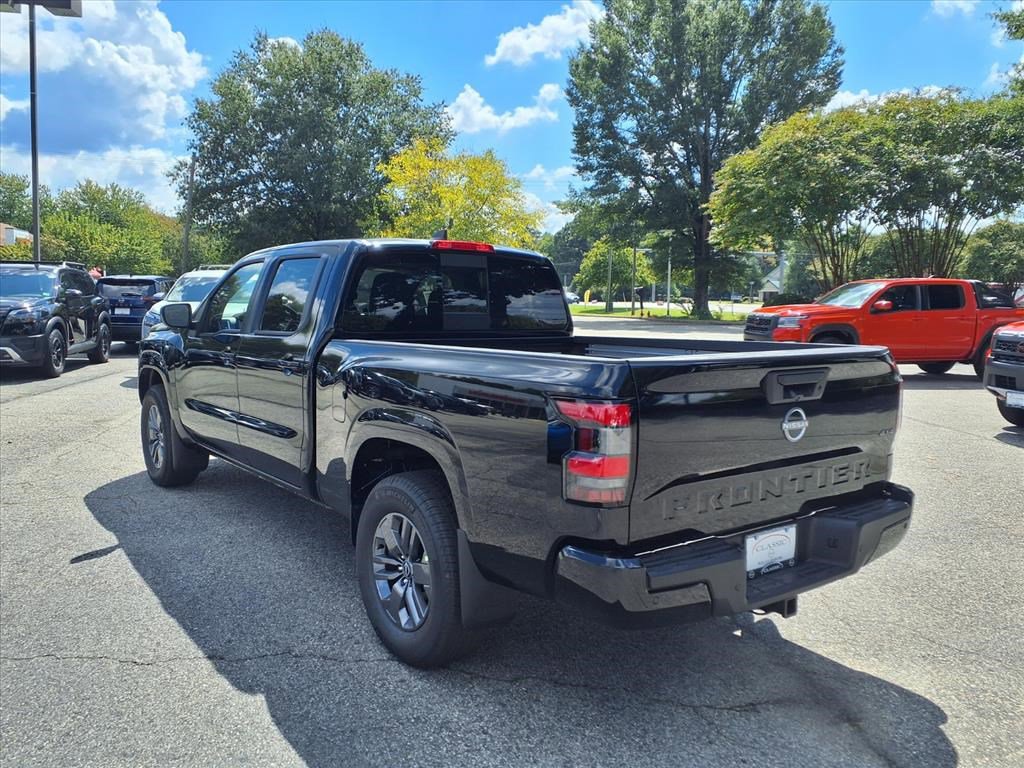 2026 Nissan Frontier Crew Cab SV photo 6