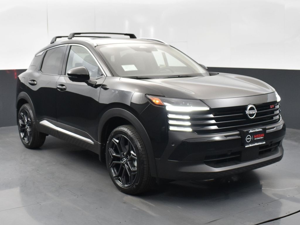 2026 Nissan KICKS SR AWD's photo