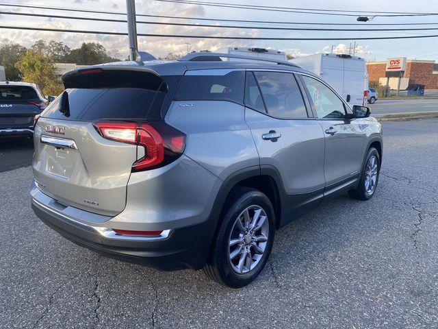 2024 Gmc Terrain SLT photo 2