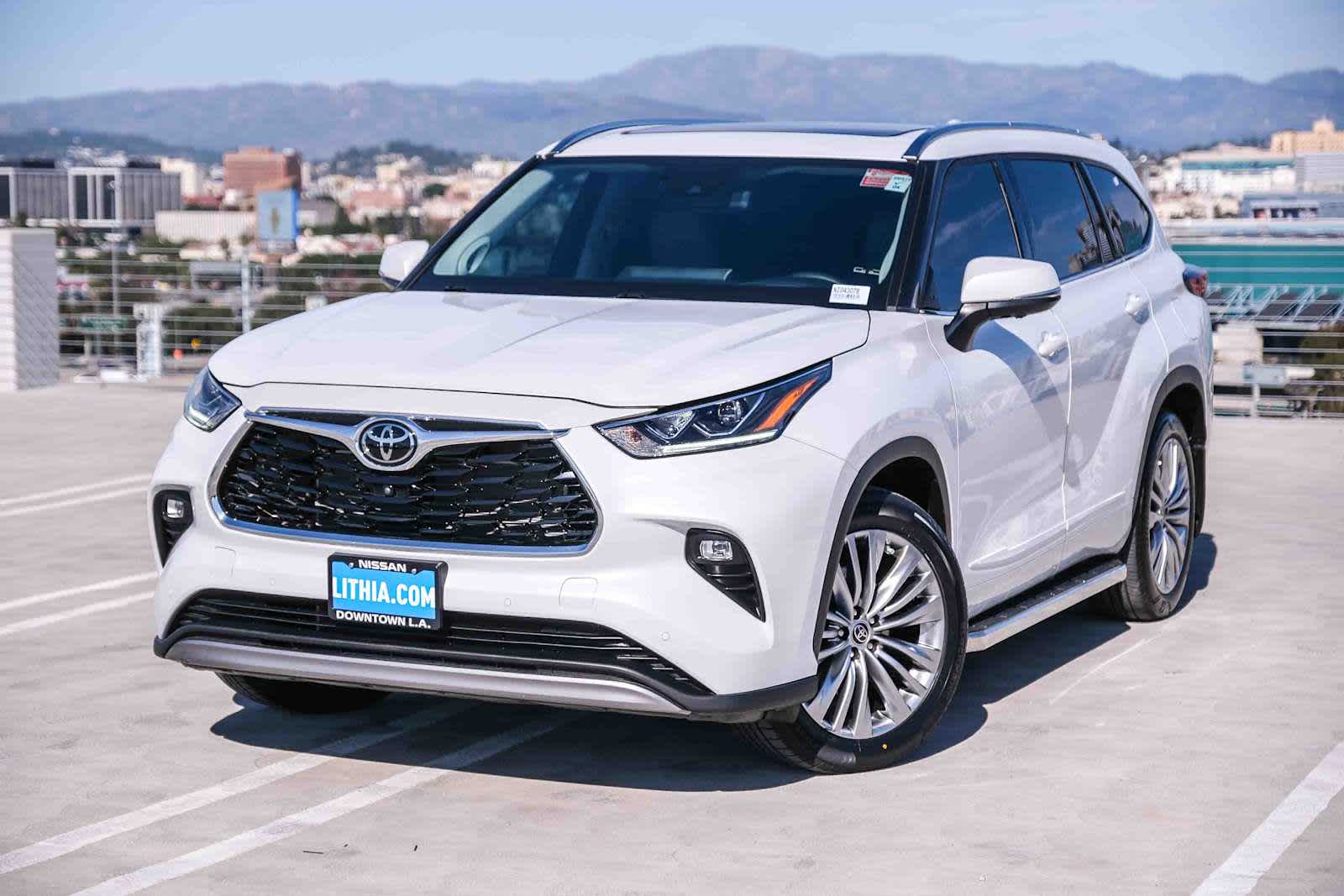 Pre-Owned 2023 Toyota Highlander Platinum Sport Utility in Los