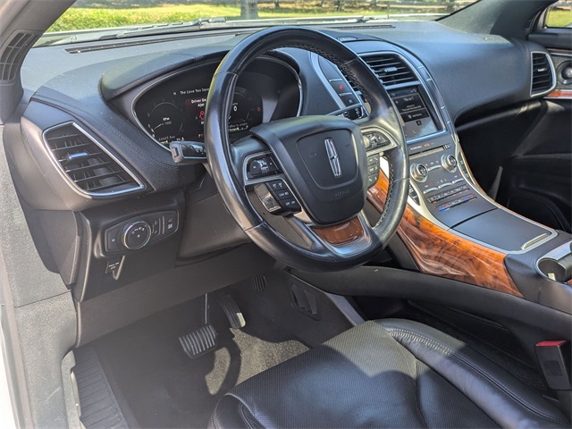2019 Lincoln Nautilus Reserve photo 11