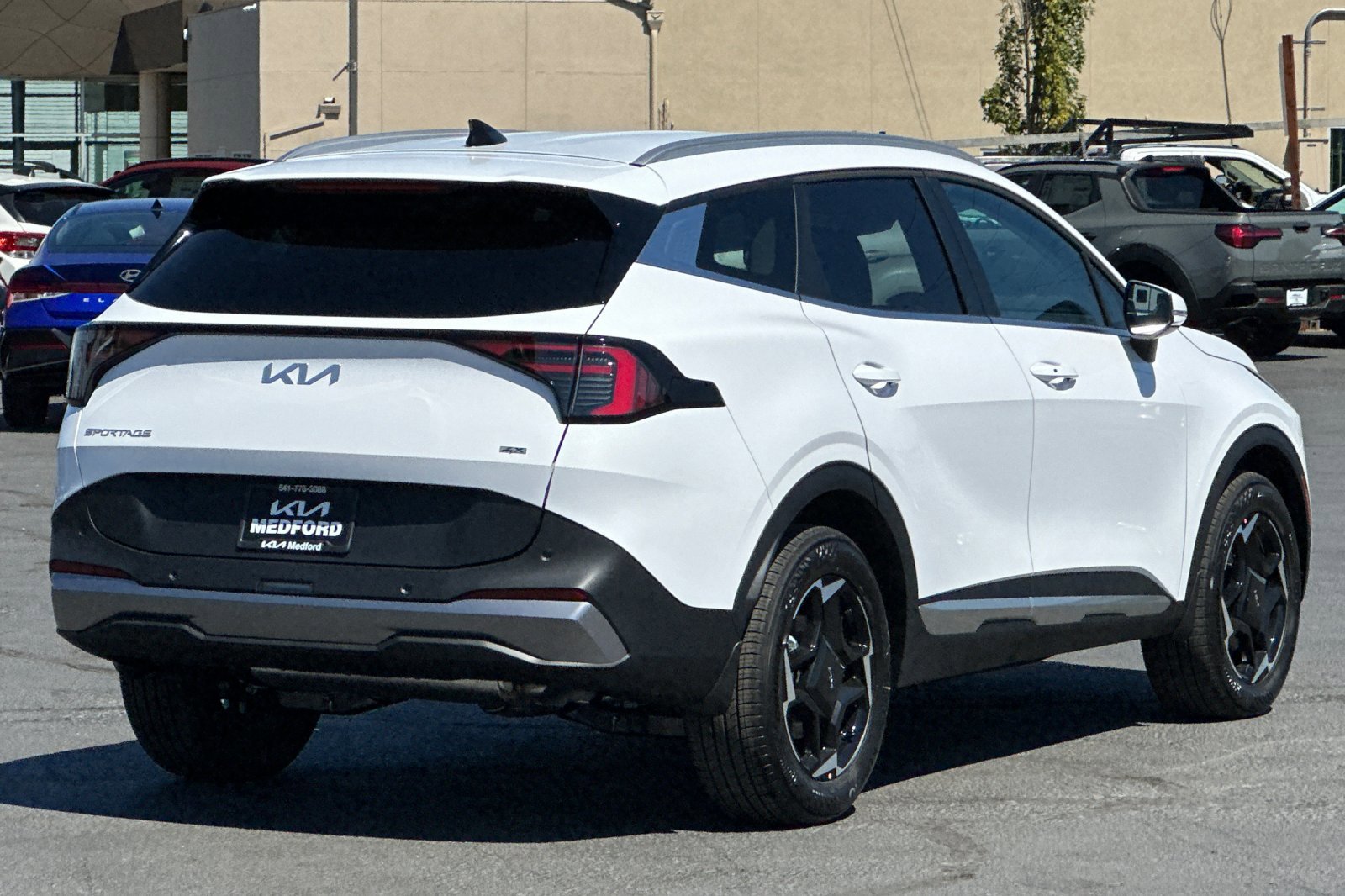 2026 Kia Sportage EX photo 3