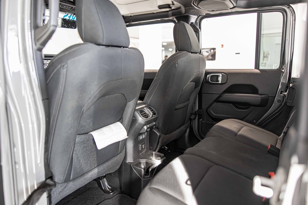 2022 JEEP WRANGLER - Image 33