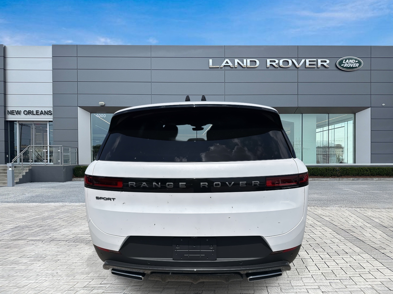 2025 Land Rover Range Rover Sport SE photo 5