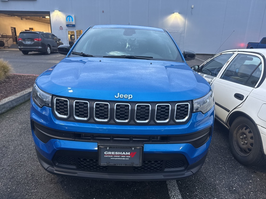 2025 Jeep Compass Sport's photo