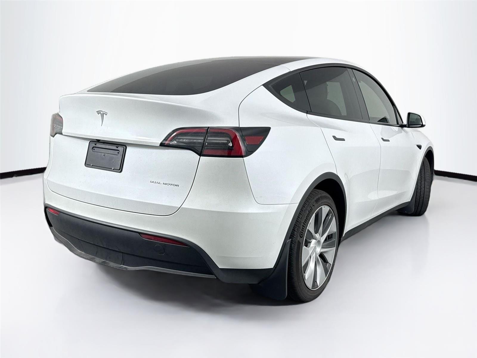 2023 Tesla Model Y Long Range photo 6