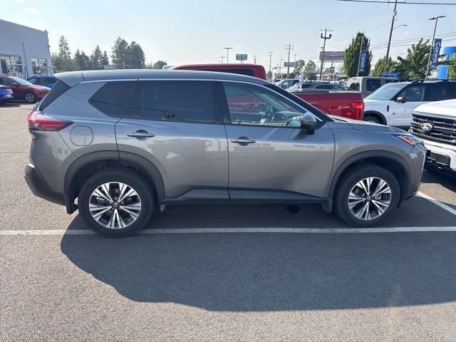 2021 Nissan Rogue SV photo 6