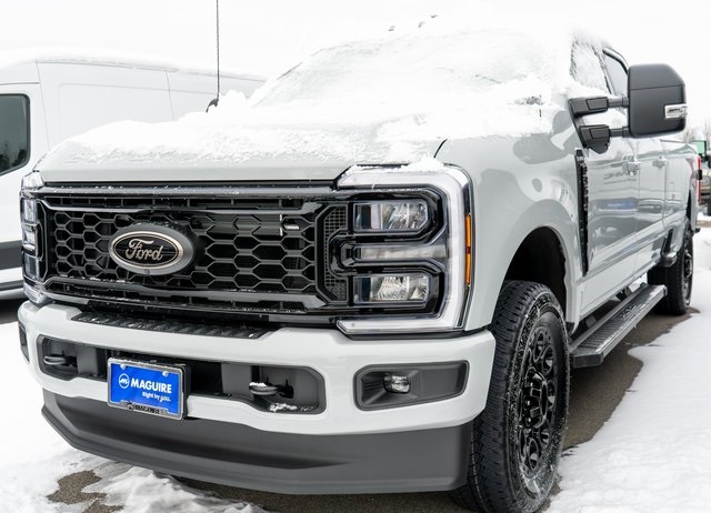 2026 Ford F-350 Super Duty XLT's photo