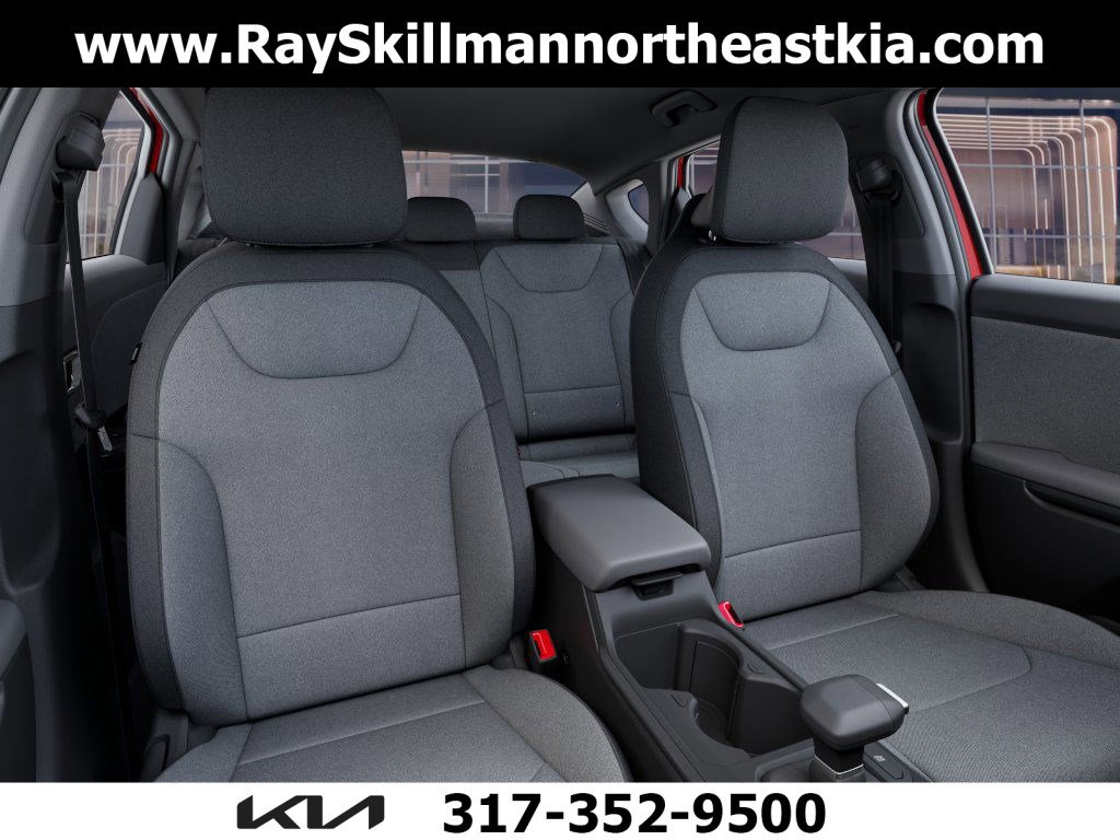 2025 Kia K4 LXS photo 15