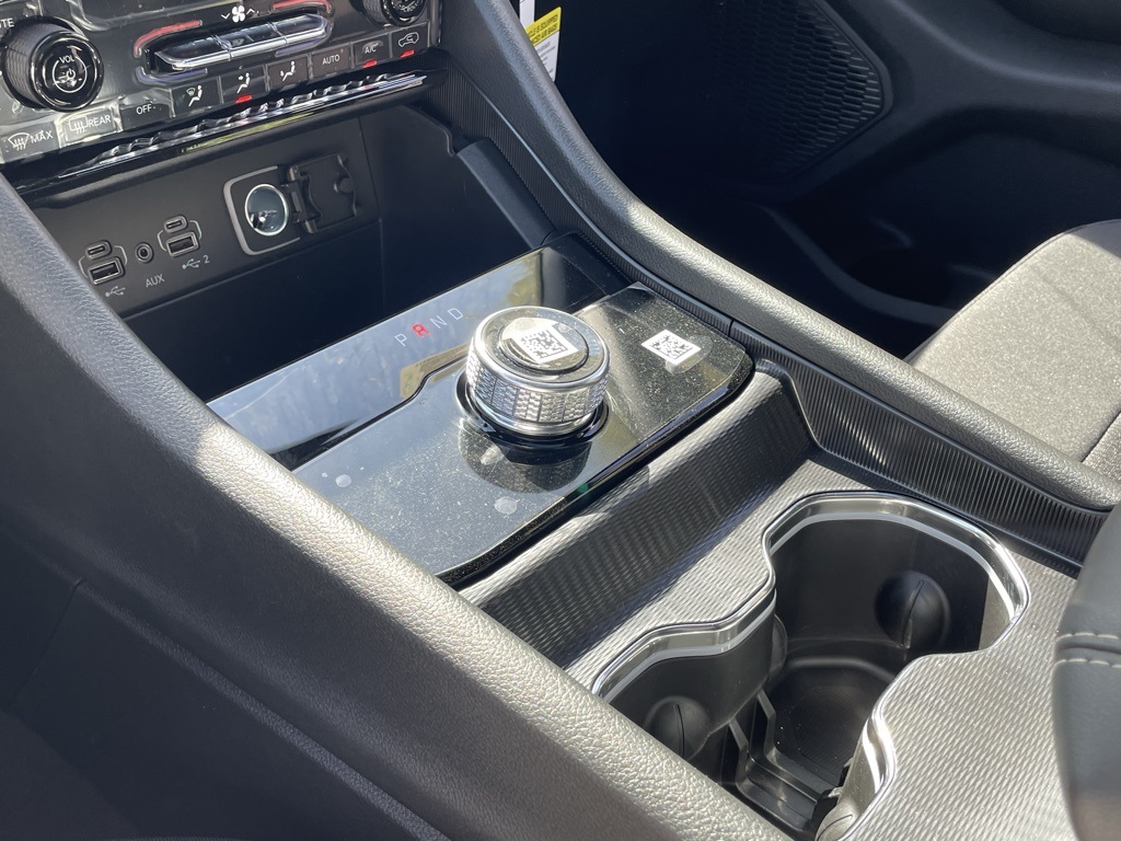 2025 Jeep Grand Cherokee Laredo X photo 27