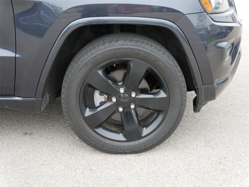 2015 Jeep Grand Cherokee Altitude photo 9