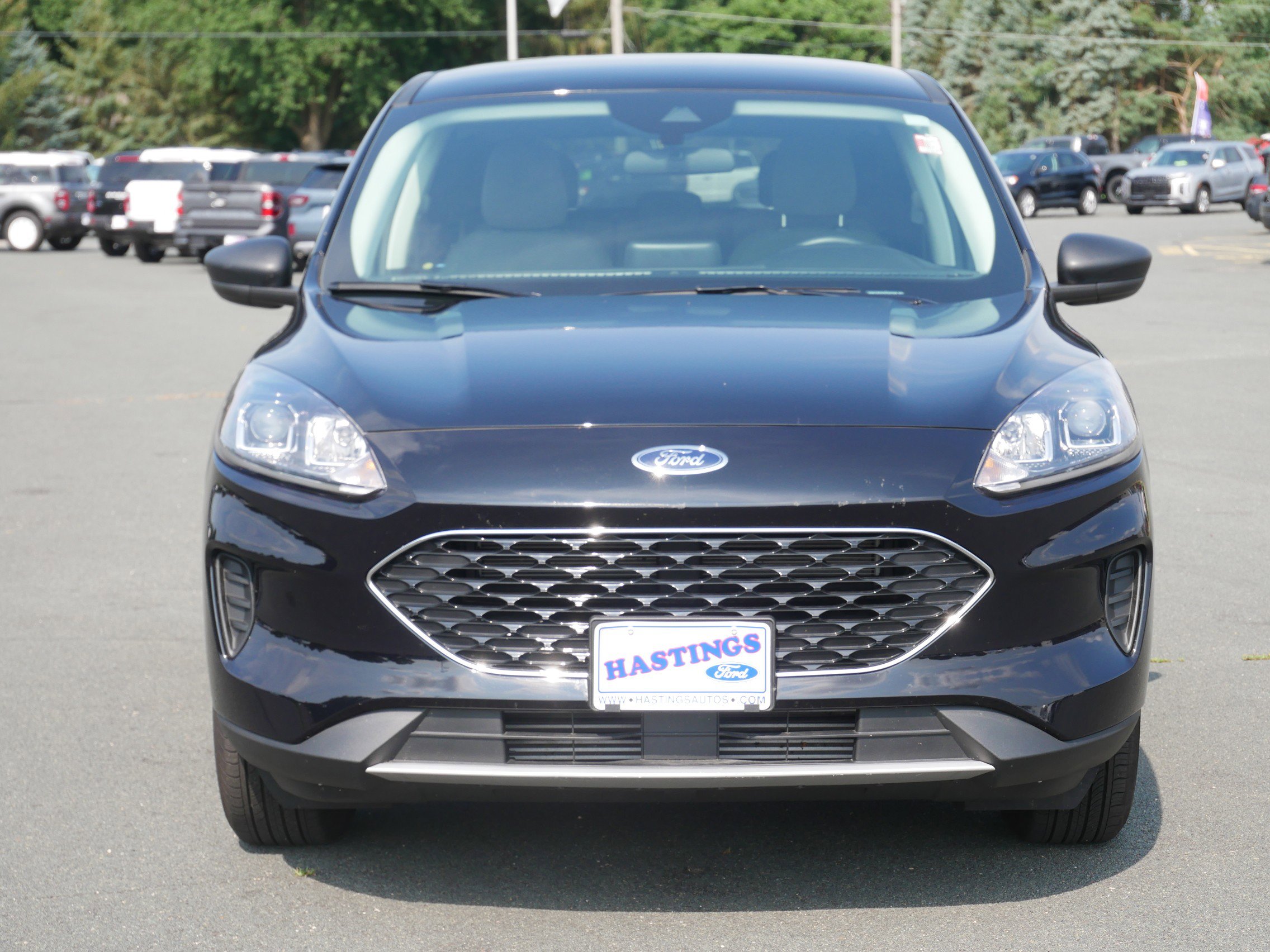 2022 Ford Escape SE photo 3