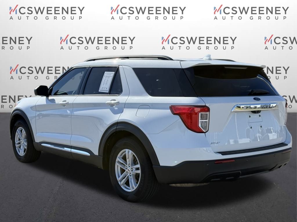 2022 Ford Explorer XLT photo 3