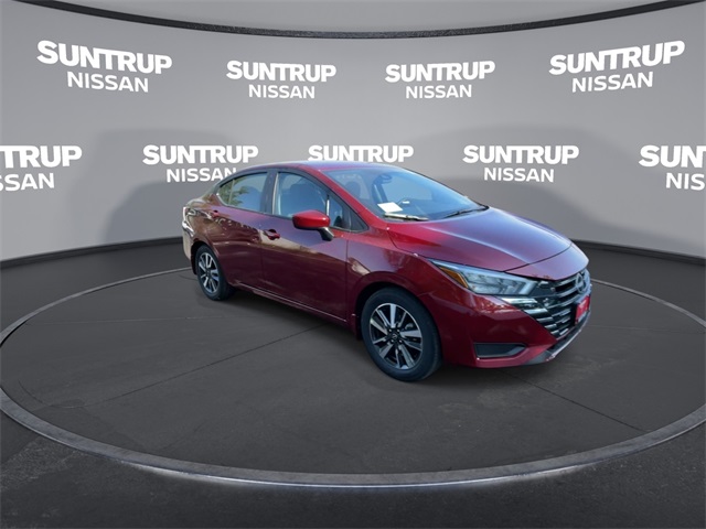2025 Nissan Versa 1.6 SV photo 2