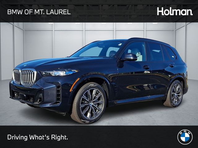 2026 BMW X5 50e's photo