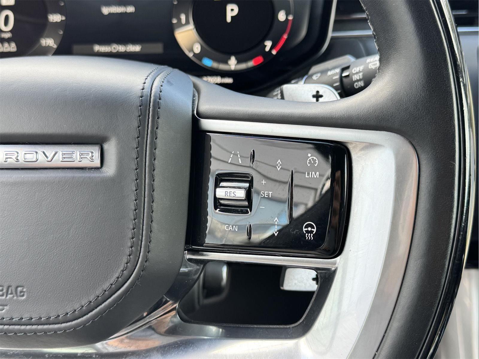 2023 Land Rover Range Rover SE photo 37