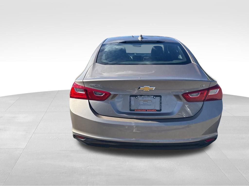 2023 Chevrolet Malibu 1LT photo 3