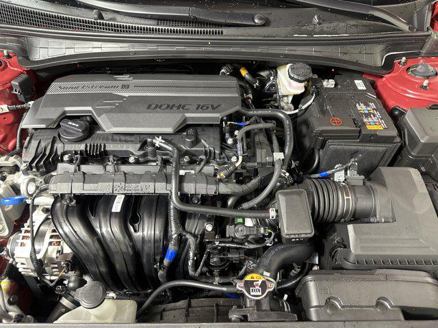 2025 Hyundai Elantra SEL Sport photo 22